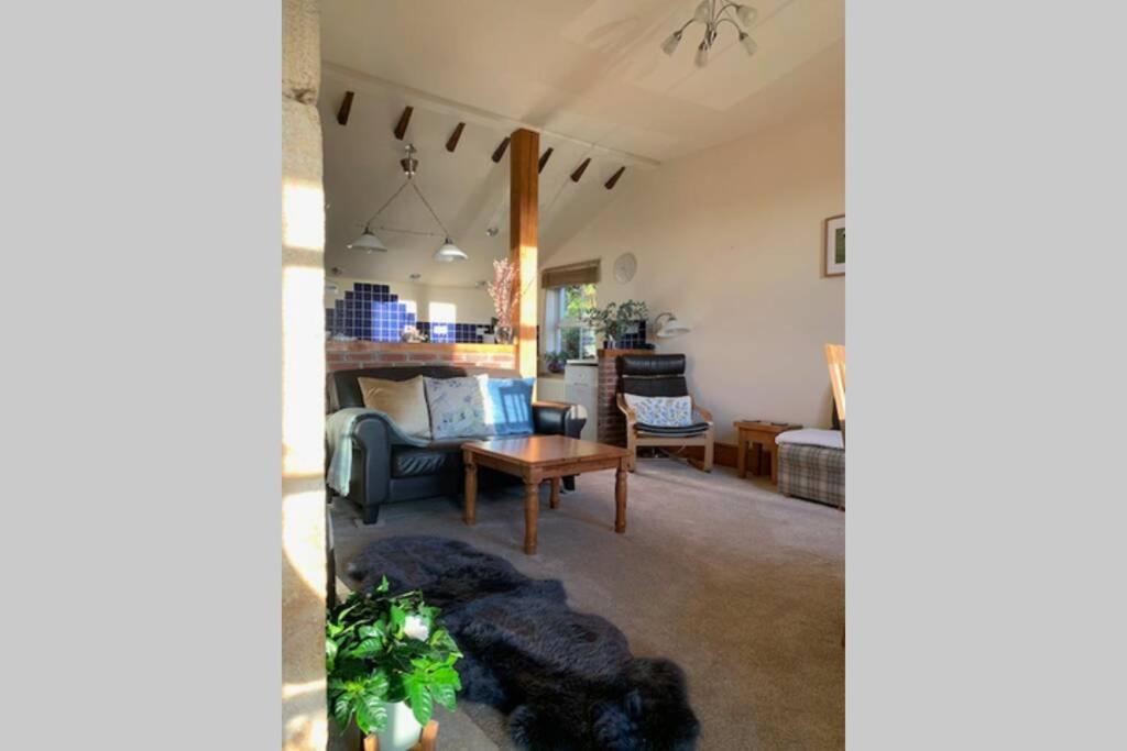 Hilltop Cottage Thropton 외부 사진